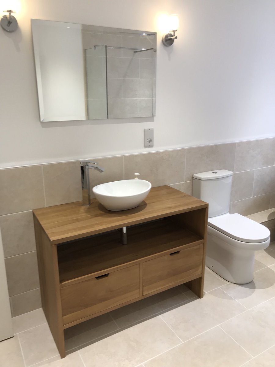 DbsSurrey's tweet photo. Another week another bathroom ! Simply, Sleek and stylish ! #horley #dorking #reigate #bathroom https://t.co/XoF9ZLvspu