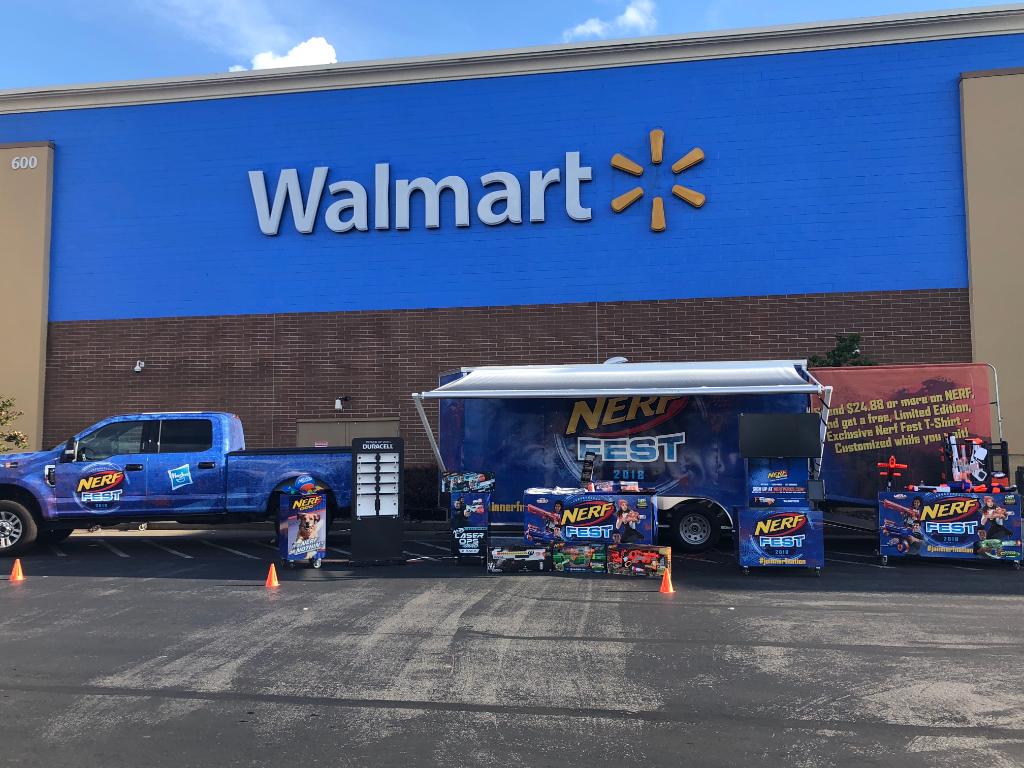 Hasbro's tweet image. Our #NERFFEST mobile tour is underway with stops at @Walmart locations across the US for product demos and more! Find event info and dates here: go.hasb.ro/2D9KaQ4 #NERFNATION #JOINNERFNATION