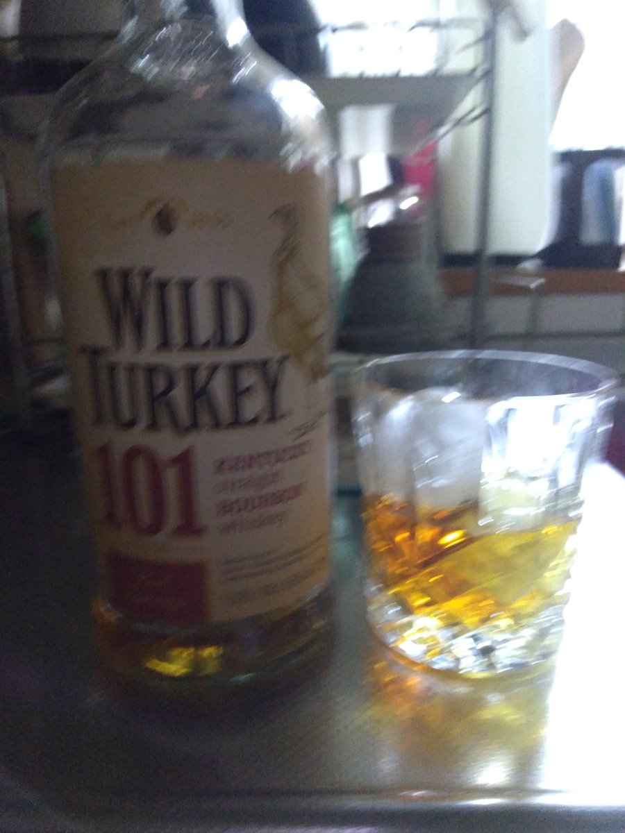 Necosensei0413 On Twitter 土曜出勤と鬱ステップ 金曜のその後で 昂ったままの人泣き出してしまう人 多分同じだろう でも言葉にしようものなら 稚拙が極まれり 最低だって土曜出勤 幸せって何だっけ 死ねない理由をそこに映し出せ 惜しがったって等速で 明日は来