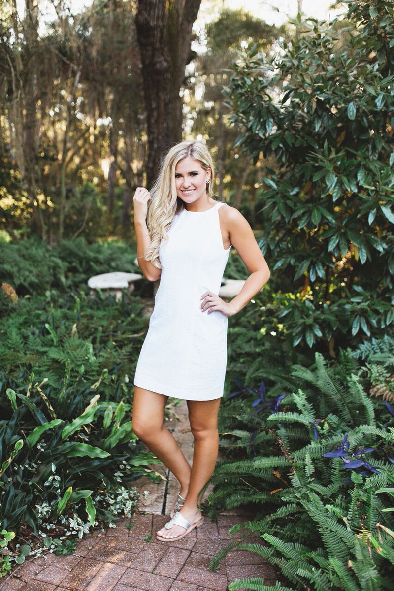 ShopLaurenJames's tweet photo. Don’t forget that select white seersucker is 50% off through 10/1/18! Use the code ‘DestinationInitiation’ and get yours before it’s too late! #YDJGB https://t.co/7CM86jR8it