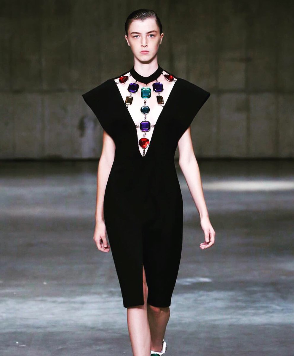 VanesDarling's tweet photo. Some shots from yesterday’s shows that I forgot to post!  Absolutely loving the jewel tones being used in these collections! 
.
.
.
#londonfashionweek #londonfashionweek2018 https://t.co/LCsbp9IVr4