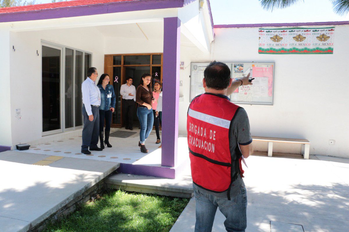 UPPachuca's tweet image. #MacroSimulacroNacional

La #UPPachuca se suma a la cultura de la prevención en el #DíaNacionalDeLaProtecciónCivil

Gracias a todas y todos por asumir con responsabilidad nuestro simulacro

#SimulacroSEPH