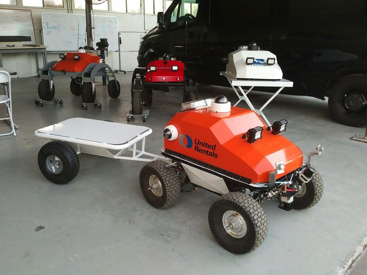 darinandersen's tweet image. #NXTRobotics V 1.0 #IntellaTrailer with 18 foot telescoping boom camera for “over the fence” fixed observation missions.