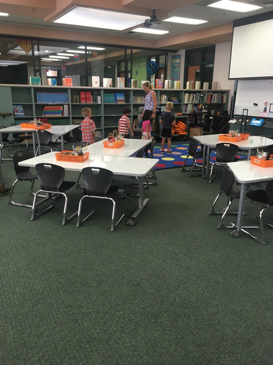 schade4kids's tweet image. Thank you Principal Lisa Ryder and amazing Carmel Creek staff for a great visit today.  A very special place! #ccsbsd #ccstream #sbsdedu