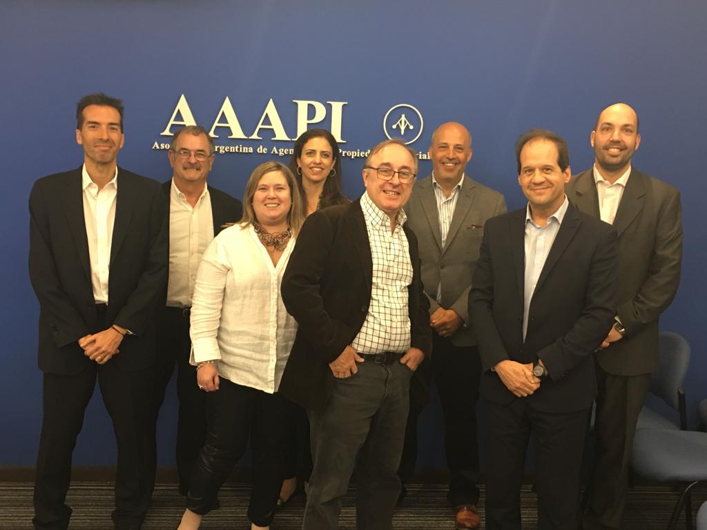 Se celebró la Asamblea Anual Ordinaria y se eligió una nueva CD que dirigirá a la AAAPI durante los próximos 2 años. Presidente: Iván Poli. Vice: <a href="/matiasnoet/">Matias Noetinger</a>, Secretaria: A. Martinez Estrada, Tesorero: M. Coll Areco, Vocales: <a href="/rmgll/">Ricky Gordó Llobell</a>, G. Richelet, @Juanitokillbill y Graciela Perez