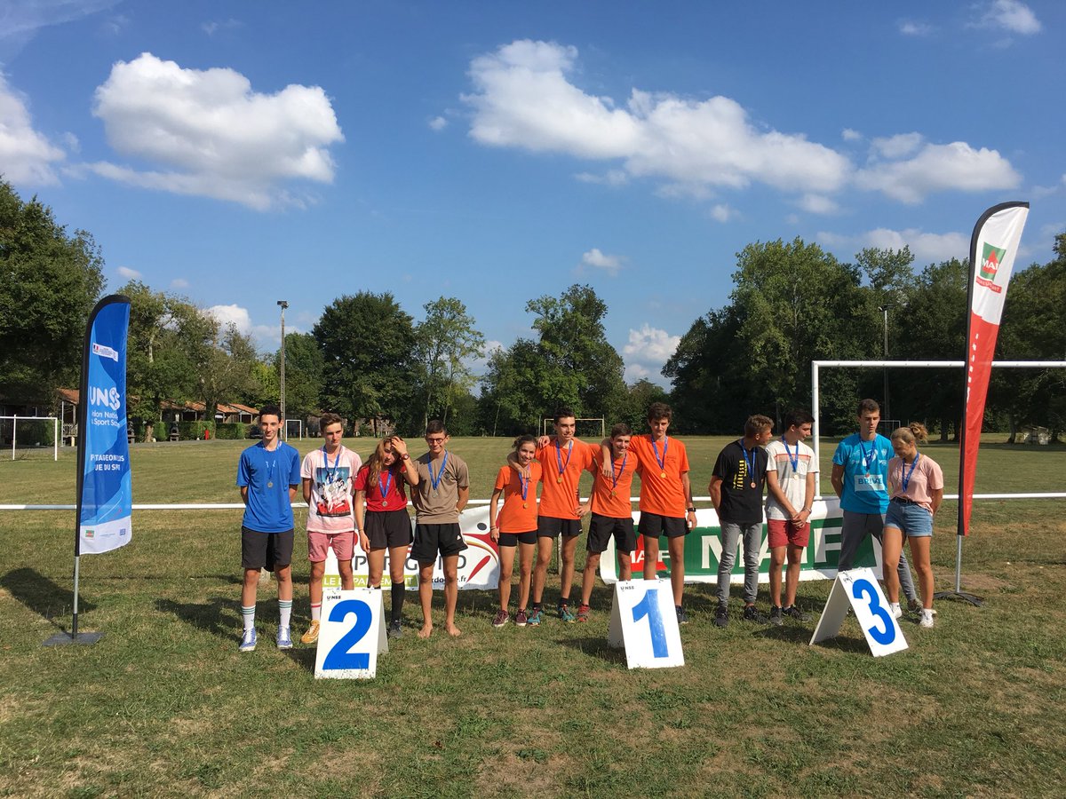 unss24's tweet photo. #TuSaisQueLanneeSeraBonne quand arrive le 1er #raid #UNSS 👍🏻 #CO #VTT #trail #runandbike #junglecross sous un temps estival pour les 50 équipes collèges et lycées de #Dordogne 💪🏻 Super journée de @Sport_Scol à #Tocane & #Montagrier en présence de M. l’Inspecteur d’académie. https://t.co/2GJZMXVIOh