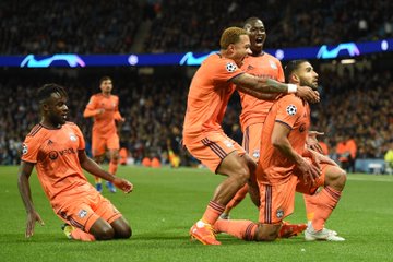 Dne4ItaX4AALBiA?format=jpg&name=360x360 Ronaldo expulso e em lágrimas, Dalot em estreia no United e Bernardo Silva derrotado apesar do golo