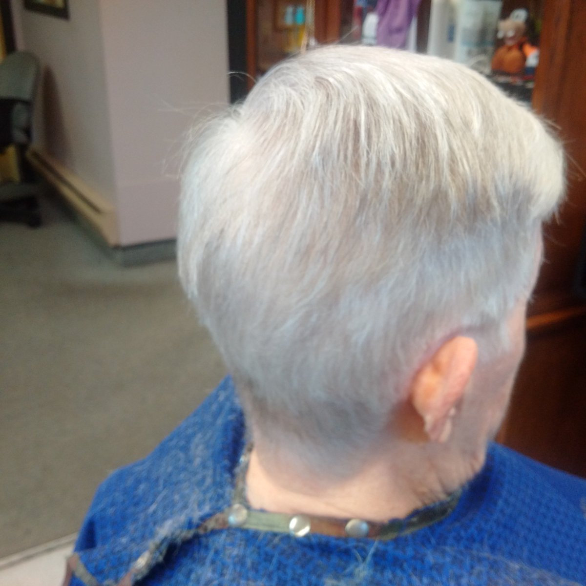 Hairstudio1mn's tweet image. #shortLadyHaircut
#clippersOnSides
#scissorsontop
#washandgo