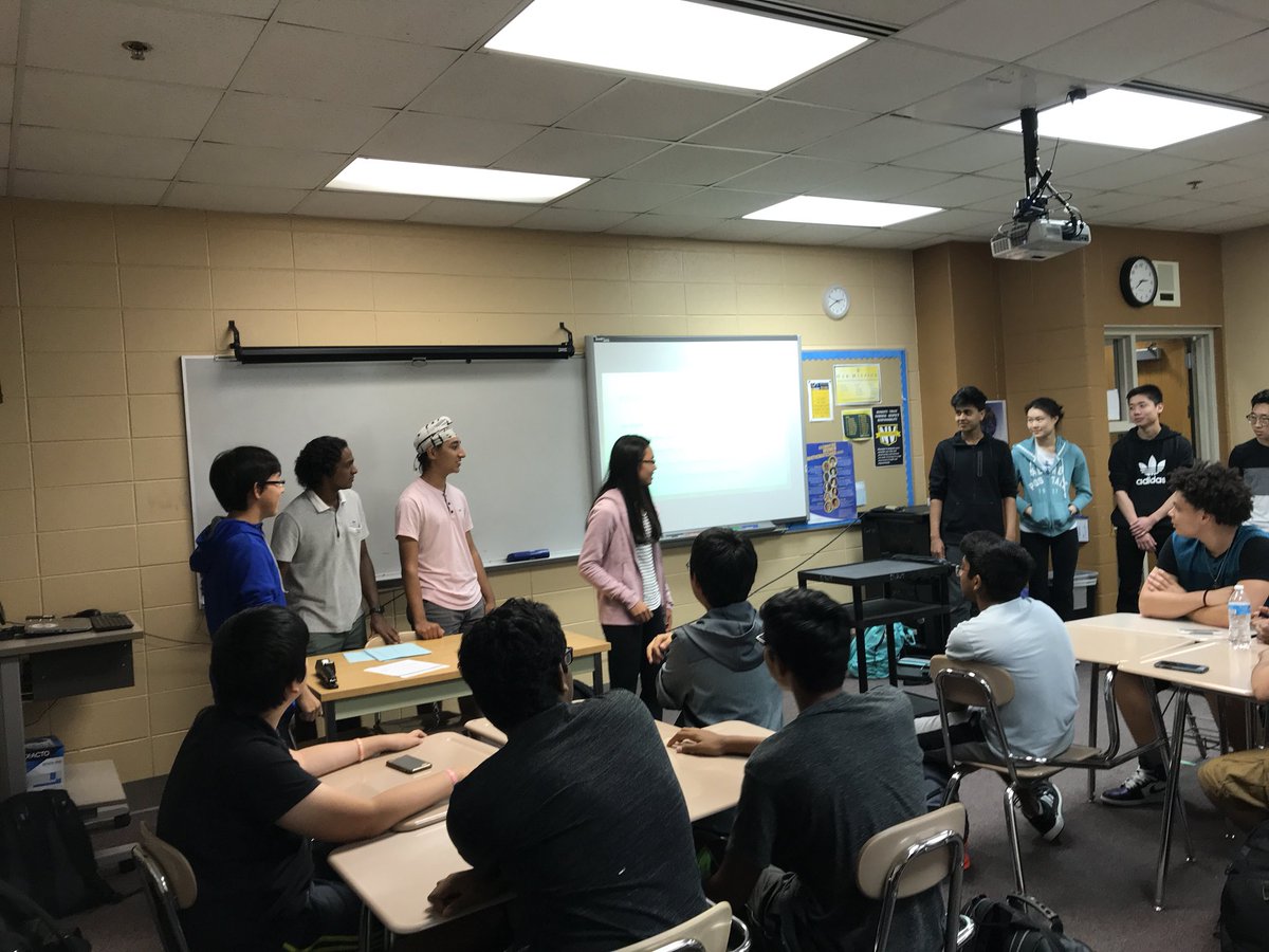 jessie_lavin's tweet photo. NVHS Math Honor Society kicked off first informational meeting of the year!   #NVHSMAT #NVHS https://t.co/ZUn6JR1CMH