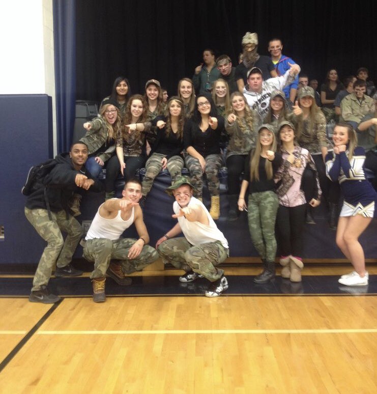 This weeks theme is Camo Out/Lumberjack Night, so wear anything camo, green, dark brown, or go for the plaid and overalls. Hope to see everyone out @ Jefferson to cheer on our Milan Big Red Football Boys! 🏈🎉 (NO WEAPONS ALLOWED) <—