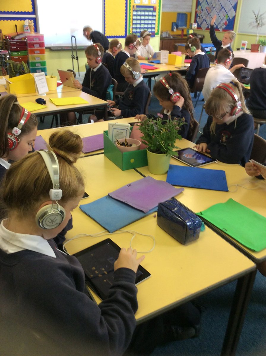 BanchoryPrimary's tweet image. P6 pupil ipad project
#CreatingMusic to then pair with their #FilmCreations
@dywshire