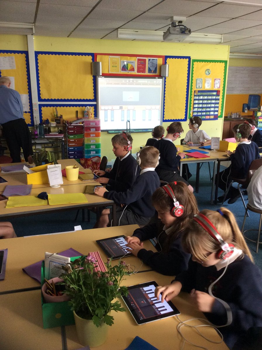 BanchoryPrimary's tweet image. P6 pupil ipad project
#CreatingMusic to then pair with their #FilmCreations
@dywshire