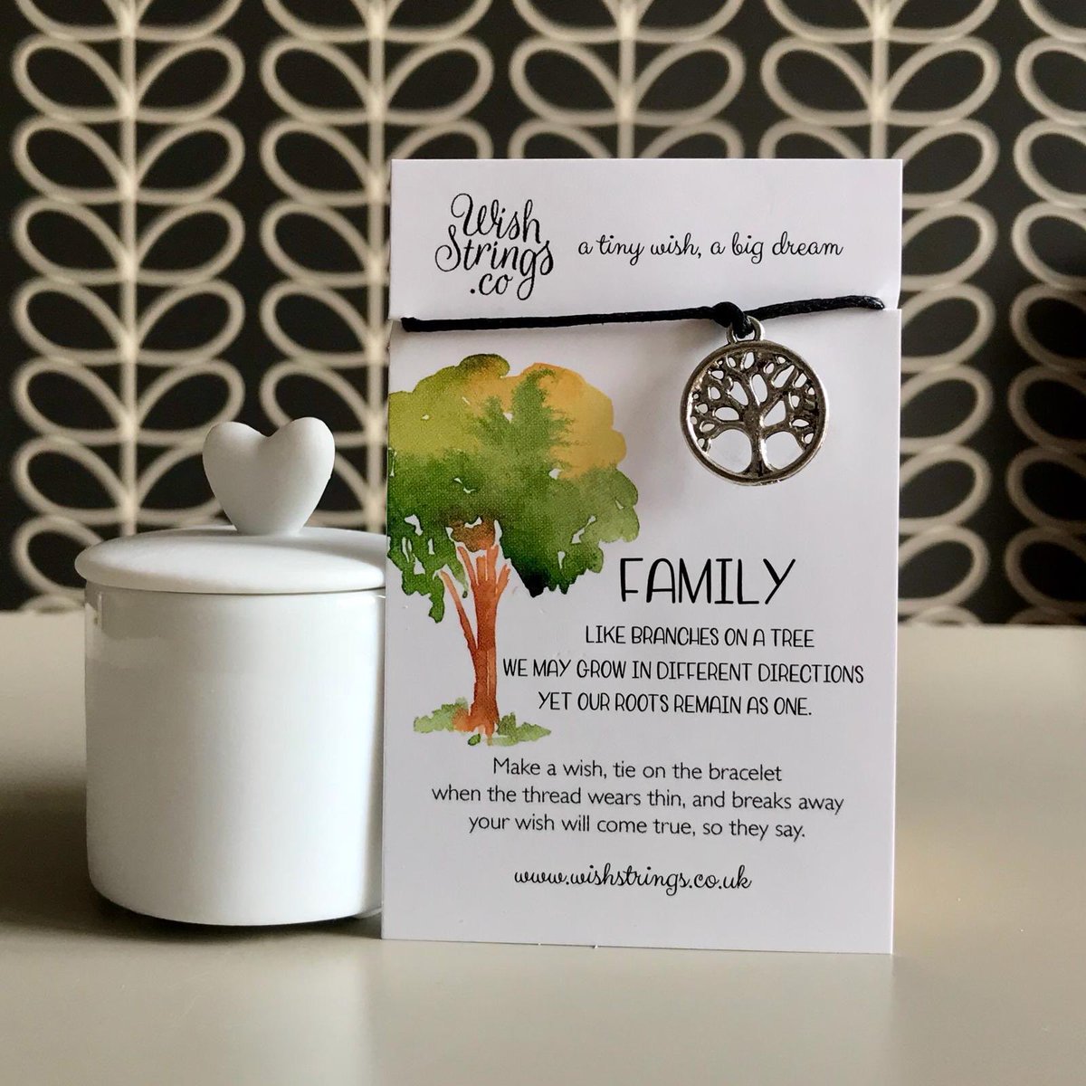 nestgifts's tweet photo. Our new #wishstrings have arrived and they are just lovely! Priced at under £4 they are a perfect mini treat to pop inside a card. #indieretail #shopsmall @WishStrings #family #tinytreats #justacard #giftshop #leicester https://t.co/jiaNqAPUEq