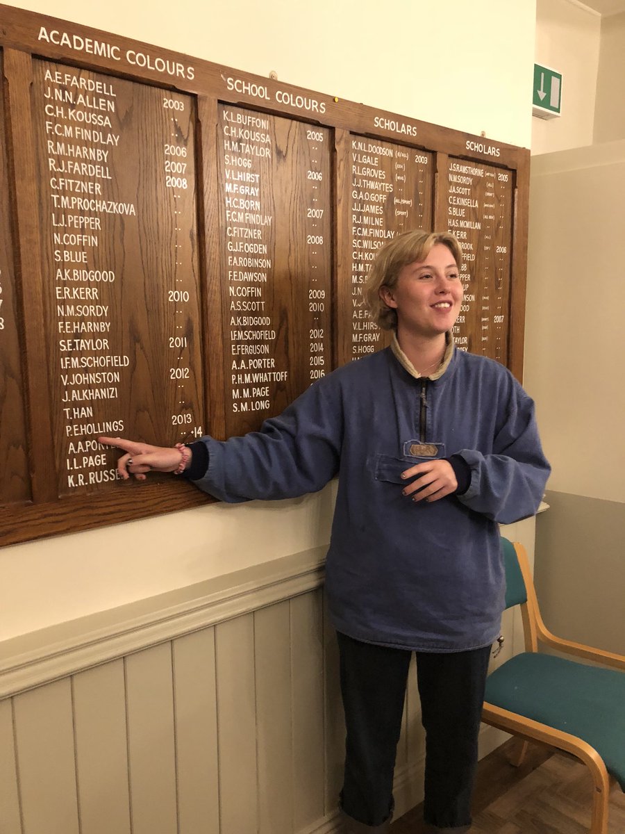 Robertson_Sed's tweet image. We love a visit from an OS legend @PhoebeHollings #Classof2014 🦋