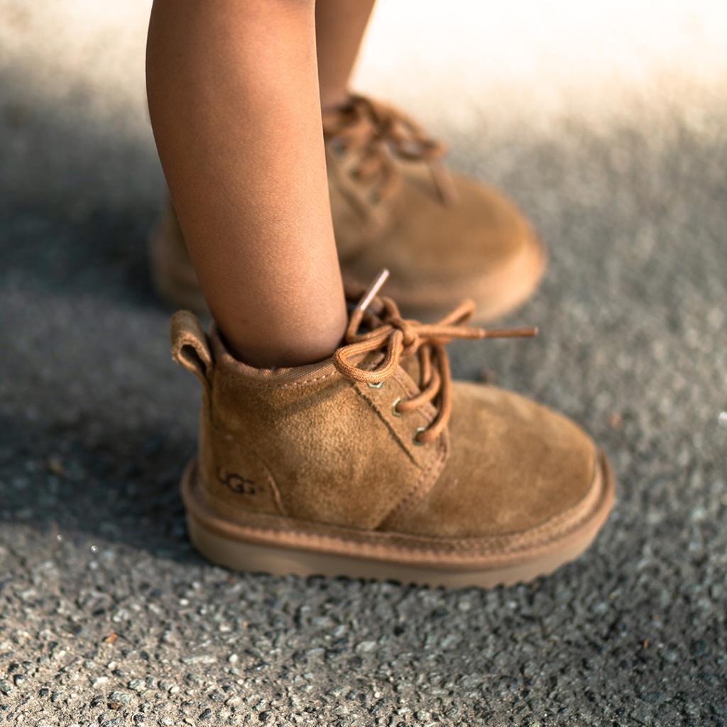 kids foot locker uggs