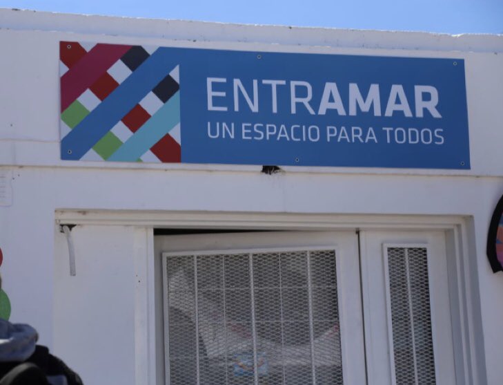 pablojavkin's tweet photo. Hoy vine al barrio a la inauguración de #Entramar, un lugar para contener y cuidar a los más chicos. Las obras avanzan y los vecinos trabajan y pelean juntos por lo que falta. Acá estamos. https://t.co/jXTFtdUU0h