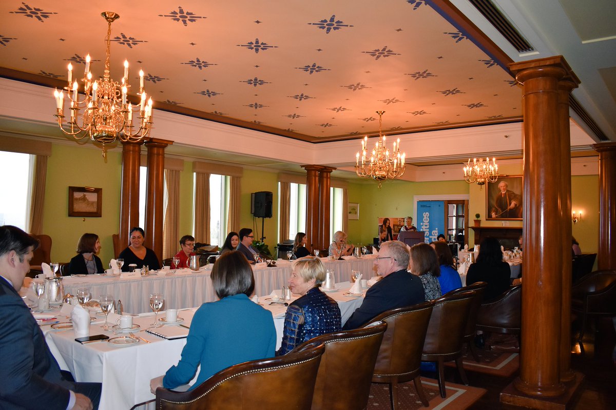 #IndigenousEducation Roundtable on partnership with <a href="/univcan/">Universities Canada | Universités Canada</a> is set to begin. #LeadersoftheFuture. Chi-Miigwetch to elder, Claudette Commanda for the opening address.