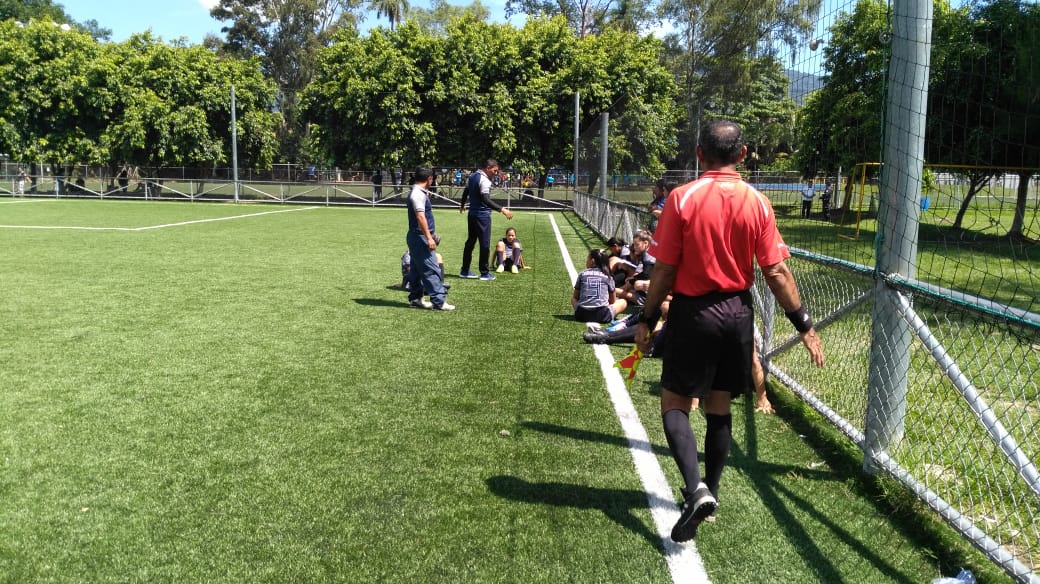 PNCSV's tweet photo. La #LigaAtléticaPolicial, no solo es deporte es también valores que les ayuden a nuestros niños y niñas a ser más solidarios, responsables y positivos #LAP2018 https://t.co/Xznwhgpyt3