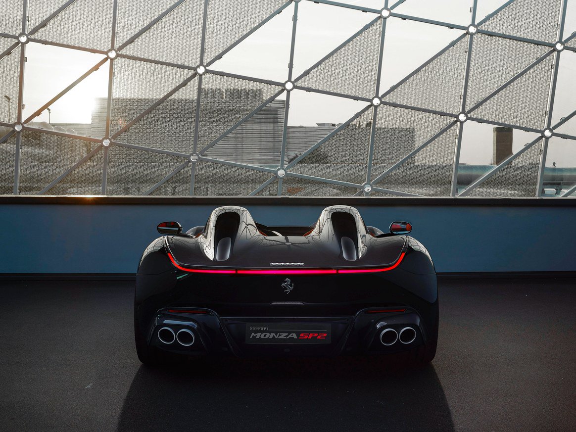 WIRED's tweet photo. Take a look at Ferrari's new Monza SP1 and SP2. These sports cars mix 1940s and 50 classic racing style with the best 21st century engineering has to offer—including the most powerful engine Ferrari has ever made. https://t.co/8NWGGqjPYr https://t.co/h87mIqE4rh
