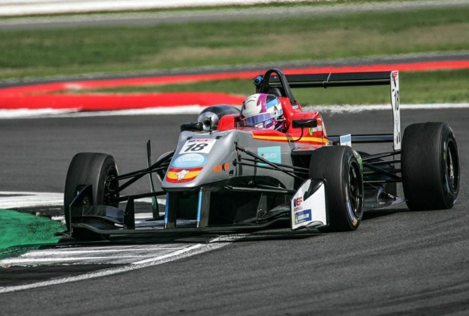 Corazondef1's tweet photo. Cuatro argentinos este fin de semana en el circuito de Monza🇮🇹 nos van a representar 
@Marcossiebert1 🇦🇷#EuroF3 
@Juanito77ok  - @E_Guerrieri  🇦🇷#GTOpen 
@manuelsapag 🇦🇷#TCREuropa https://t.co/CECfX95Ot7
