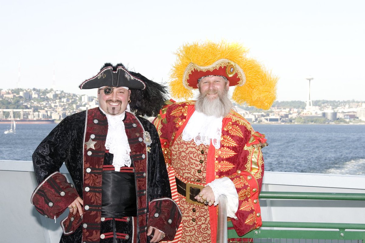 wsferries's tweet photo. Ahoy! Don't worry ferry hearties! Thee pirates in our waters be friendly. Thar be no planks on our vessels anyway. So come aboard on this #TalkLikeAPirateDay. But if ye find burried loot durin' yer sailin' today, know that we'll wants a cut. https://t.co/PWw2IVexSN