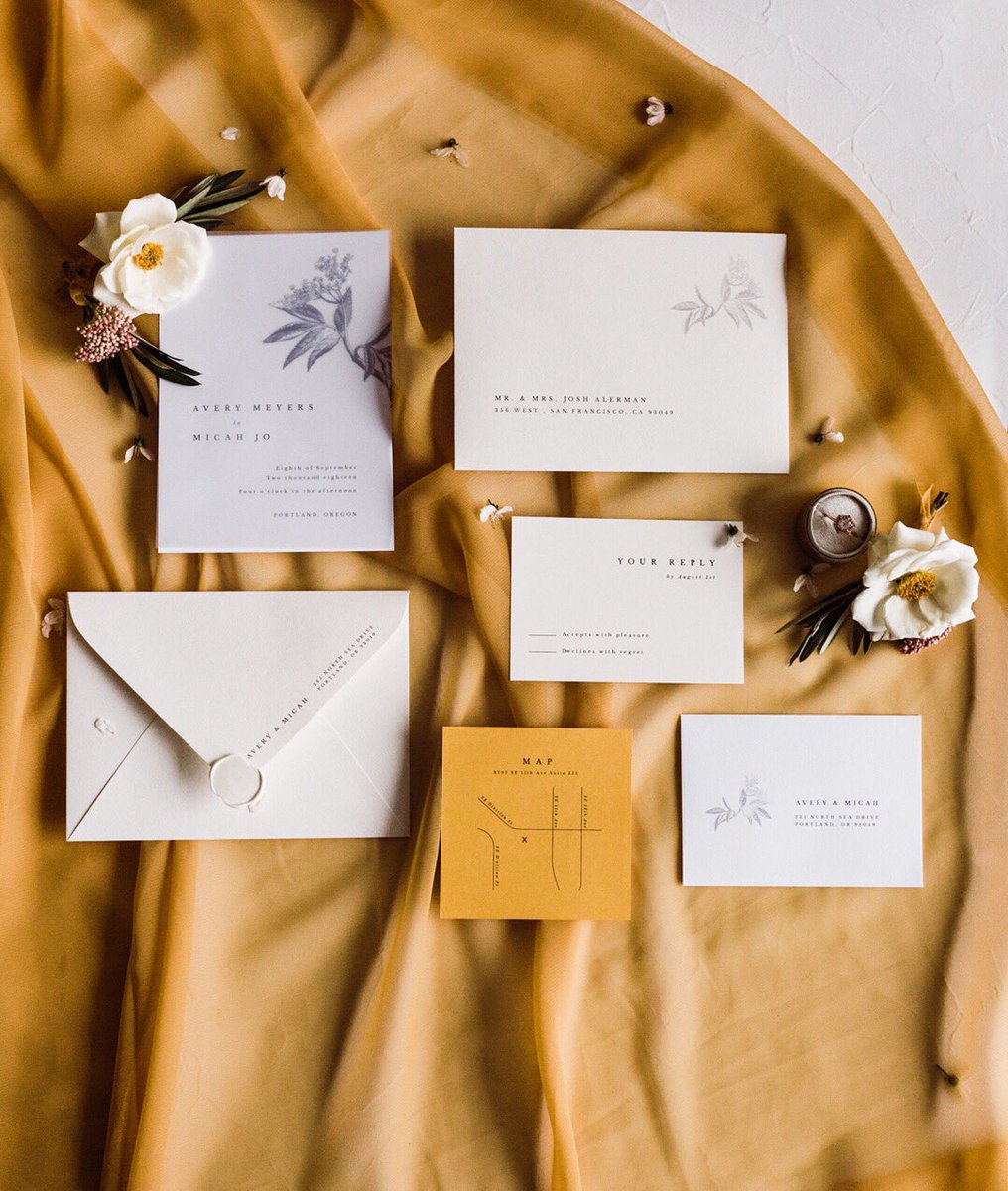 kellydesignco's tweet image. Excited for fall and for getting to use more colors like this mustard yellow! 🍂🍁🌾 What’s YOUR favorite fall color? #fallcolorpalette #customweddinginvitation #kellydesignco