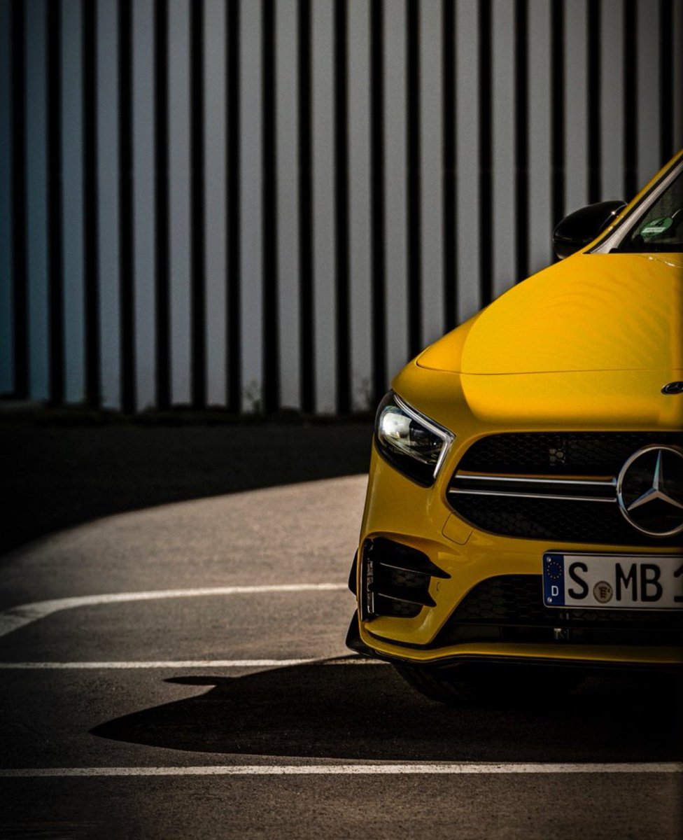 Let's settle this!🔥
Like for the Volkswagen Golf 7.5 GTI
Retweet for the Mercedes A45 AMG
Who will win?😉