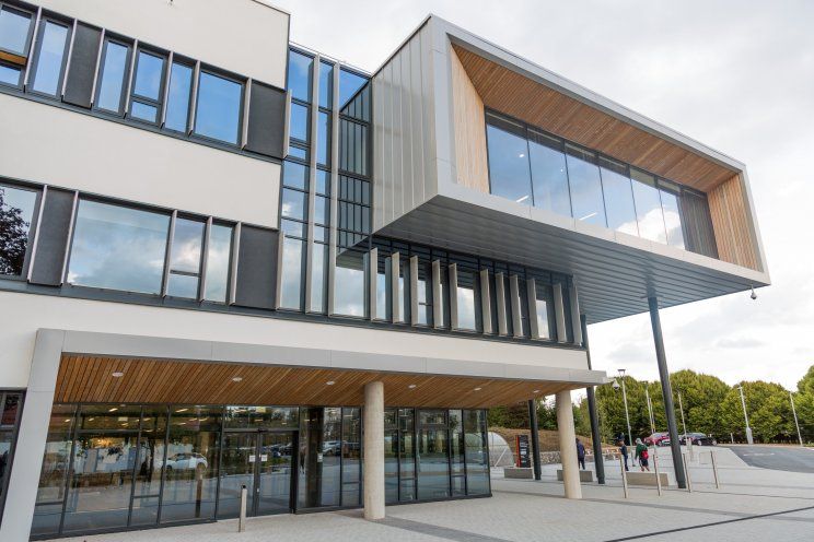 PunchlineGlos's tweet photo. Private party quietly celebrates major business milestone for @GFirstLEP and @thegrowthhubbiz. #Glosbiz @uniofglos 
Read more: https://t.co/2qmYuon5q7 https://t.co/SixRsnGZJ1
