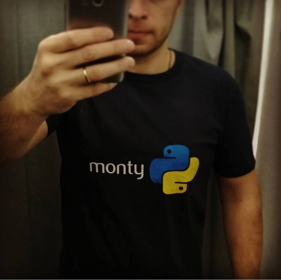 giosandev's tweet photo. Che cos'è il genio? #genius @ThePSF #montypython https://t.co/NR6XzW0sVK