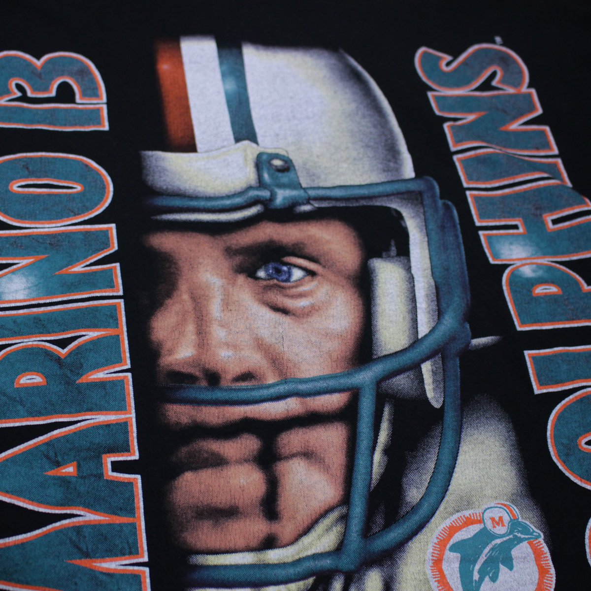 streetwearvntg's tweet photo. Vintage Lee Sports Dan Marino Miami Dolphins T-Shirt
.
Size L.
$39 Shipped 
Follow @streetwearvntg 
Inquiries DM or Email
kendallwarr@gmail.com https://t.co/2cDTm8yPdV
