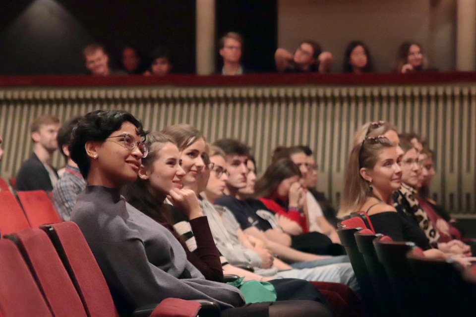 RCMLondon's tweet photo. 'To be an advocate for the art of music is an exceptional honour' - RCM Director Colin Lawson providing today's wonderful #WednesdayWisdom to #RCMFreshers! https://t.co/SxCVibHX9T