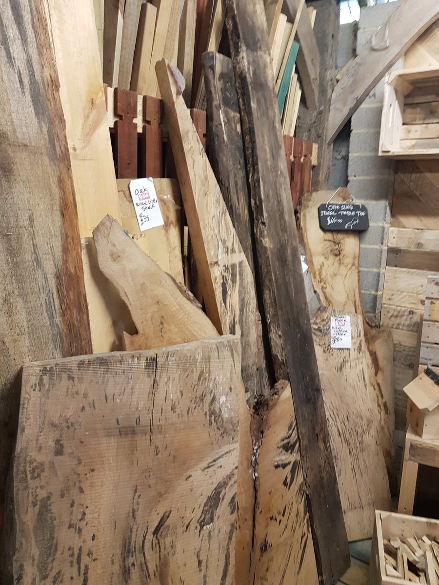 Want to SAVE ££££s #wood + #timber? Choose from our vast stock of #reclaimed woods. We can cut to the length you need for FREE too. Come and see us at Dunnock Way, Oxford, OX4 7EX. 01865 714111. Open 8am-4pm Mon-Fri. #Sustainability #socialimpact #environment #SocEnt #oxtweets