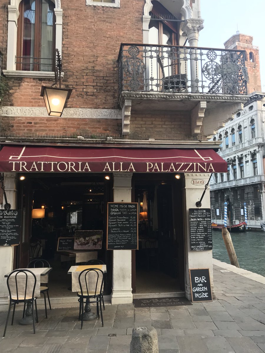 Pronti? Si parteee!!! Arrivata alla trattoria alla Palazzina, davanti al ponte delle Guglie! ❤️❤️❤️ seguitemi per scoprire l’offerta per il #9OttobreNightOut! <a href="/METRO_Italia/">METRO Italia</a> <a href="/saygoodITA/">saygood</a>  
#LoveOwnBusiness 
#SayGoodEvents 
#ad