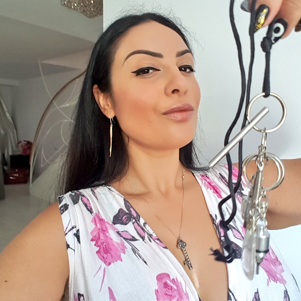 ♀️ Ezada Sinn ♀️ 🔞 On Twitter When Slavesit Moved To Romania I Took 