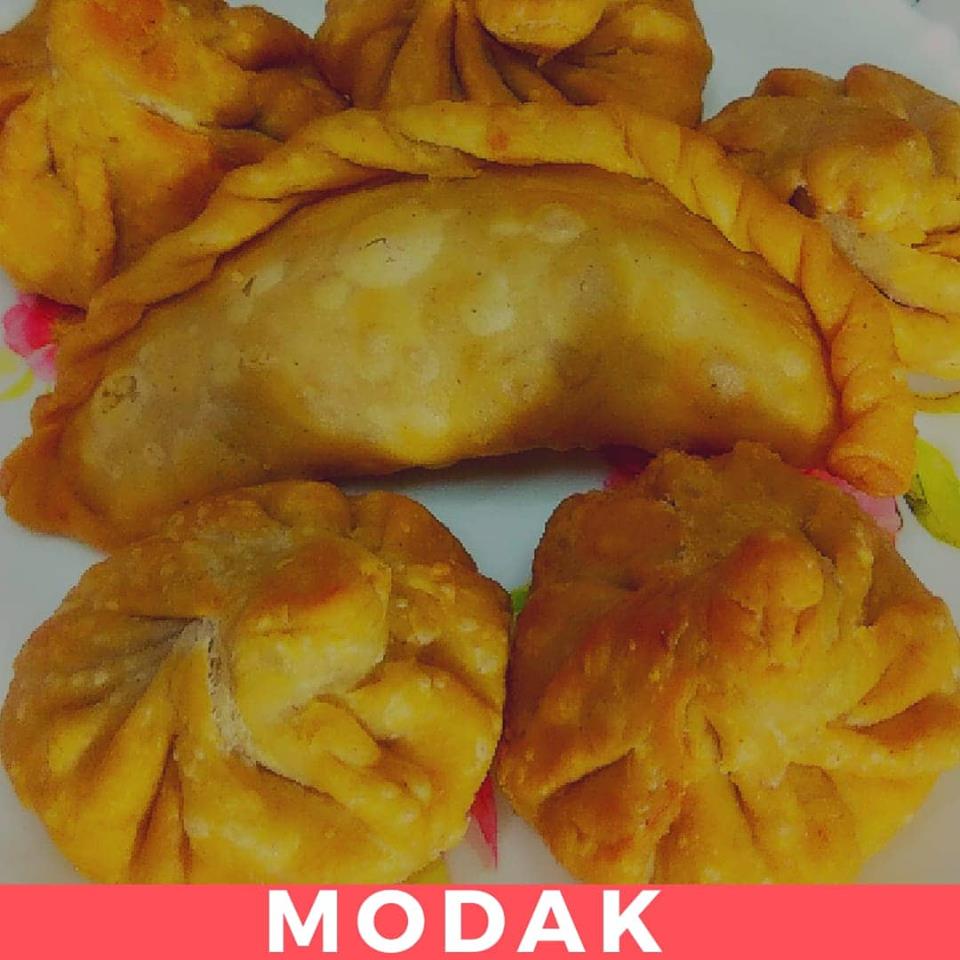 ItnaaTastyHai's tweet photo. Ganesh Chaturthi Special - MODAK : मोदक

Have a great festival ..."Ganpati Bappa Morya"

https://t.co/t4jo1Nr2cV

#Modak #Sweets #GaneshUtsav #GanpatiFestival #Festival #TraditionalIndianSweet #ItnaaTastyHai #CookingWIthElsaNilaj #IndianRecipes #Wednesday #Cooking #cheflife #Indi https://t.co/jFsYtaviZD