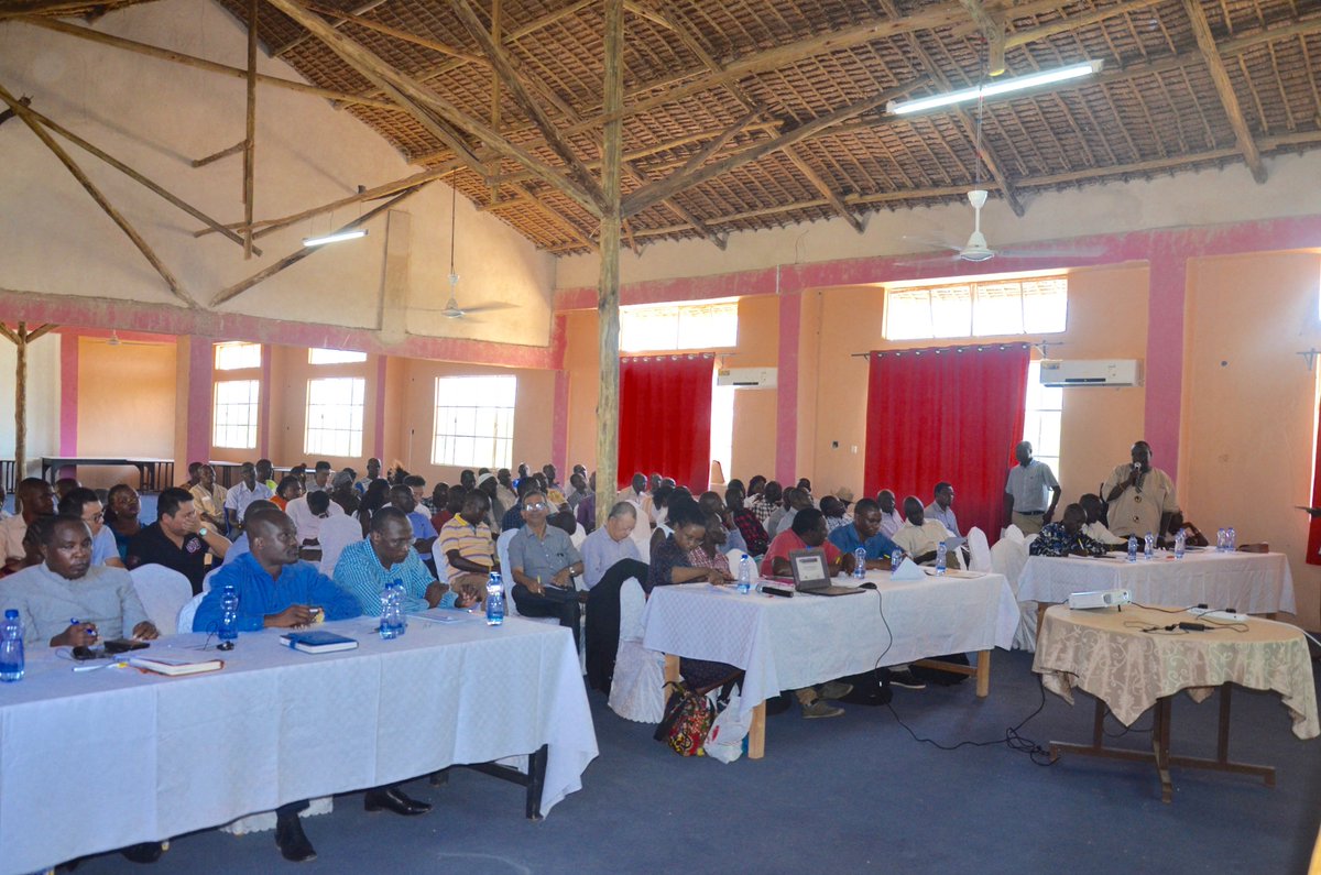 KeNHAKenya's tweet photo. Earlier today, KeNHA in conjunction with Earthcare Services Ltd undertook Inception Workshop for Social Needs Assessment for Livestock Marketing &amp; Other Social &amp; Economic Infrastructure in @TurkanaCountyKE to support Transport, Trade &amp; Development Facilitation #EARTTDFP https://t.co/68dQBIQlks