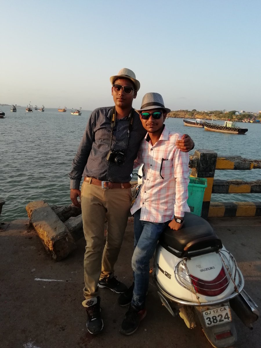 shivpal14081991's tweet photo. आज भगवान श्री कृष्ण की कर्म भूमि पर आशीर्वाद प्राप्त किया। जय श्री कृष्ण https://t.co/SzUsCq6DAK