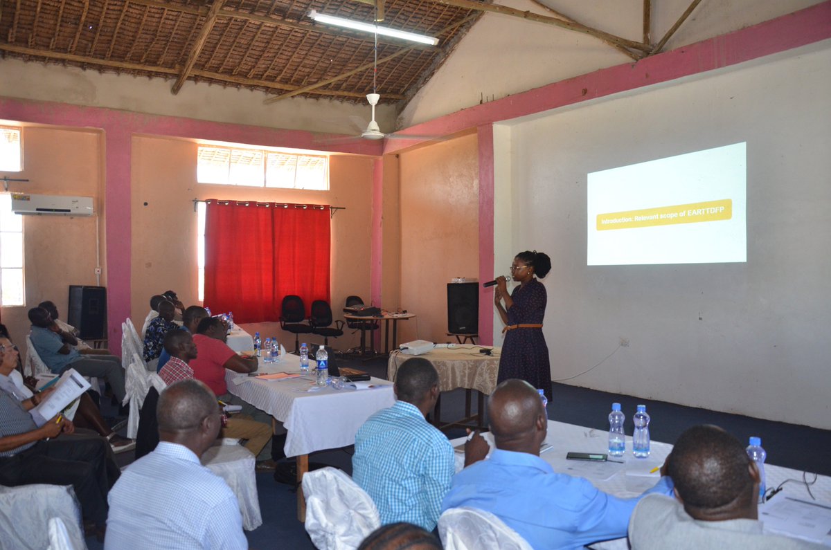 KeNHAKenya's tweet photo. Earlier today, KeNHA in conjunction with Earthcare Services Ltd undertook Inception Workshop for Social Needs Assessment for Livestock Marketing &amp; Other Social &amp; Economic Infrastructure in @TurkanaCountyKE to support Transport, Trade &amp; Development Facilitation #EARTTDFP https://t.co/68dQBIQlks