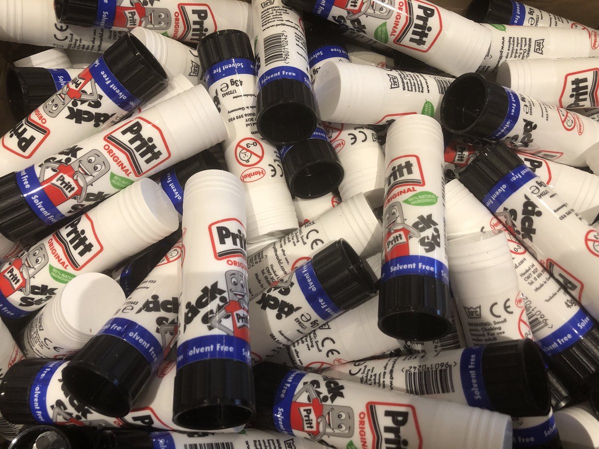 landscapes4lrn's tweet image. WIN 200 PRITT STICKS! That’s 19KG of Pritt Sticks! RRP £189 - For your class, school or home craft, just follow and RT.

Winner will be chosen at random: MONDAY 24th SEPTEMBER. 
UK entries only. #win #CompetitionTime 

Good luck!
