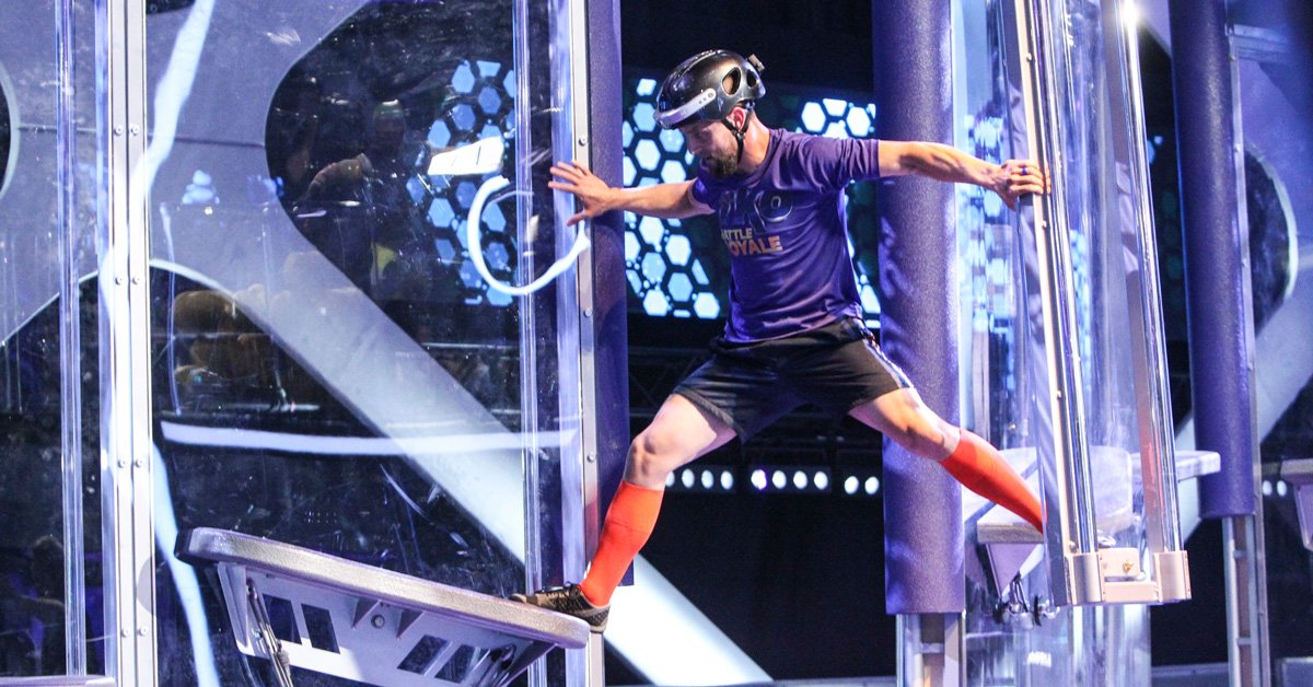 CBS6's tweet photo. NOW ON #CBS6: The season's top five competitors return for an epic #BattleRoyale and the $100,000 grand prize, on the season finale of #TKOCBS!  https://t.co/E3suogYo41