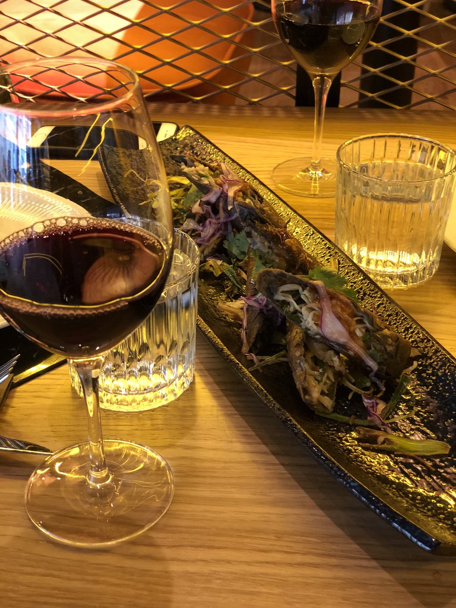 elbudafeliz1974's tweet photo. Mitad de semana ⏳ Tómate un tiempo para ti 😋! También puedes disfrutarlo con quien más te apetezca ✌🏼 Te lo mereces🥢😍 #asianfood #chinesefood #diseño #foodporn  #gastronomía #madrid #restaurante https://t.co/NkDGec1cUy