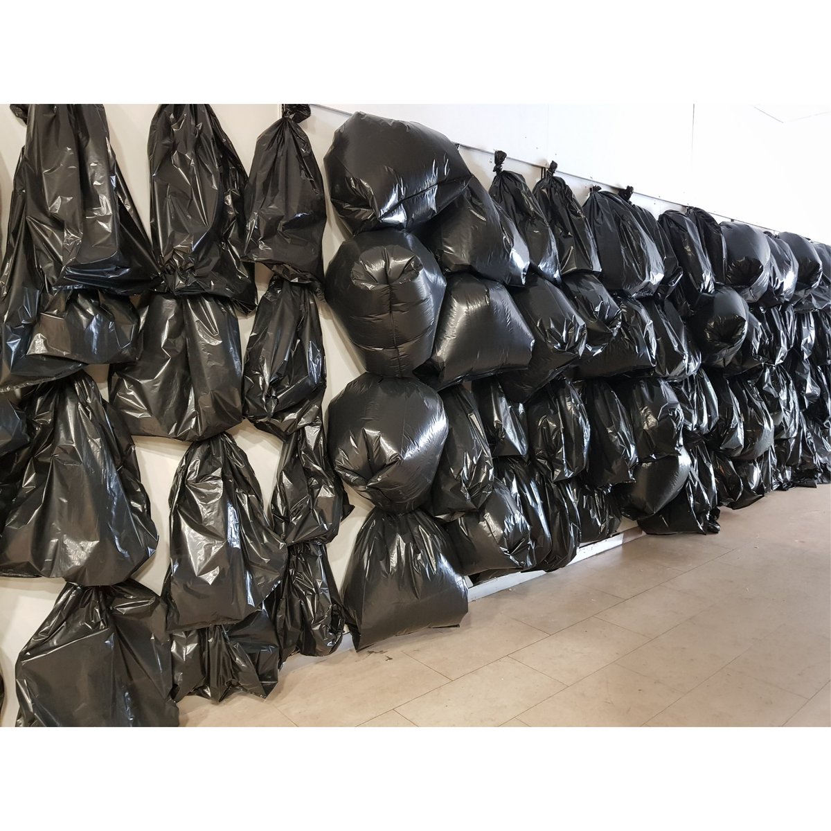 liinterior_'s tweet photo. MATERIAL CONSEQUENCES
@L_D_F #ldf18 #liinterior #linute #londondesignfestival #traveling #london #exibition #art #design #interiordesign #materials #interior https://t.co/1cqoLZ81Cr