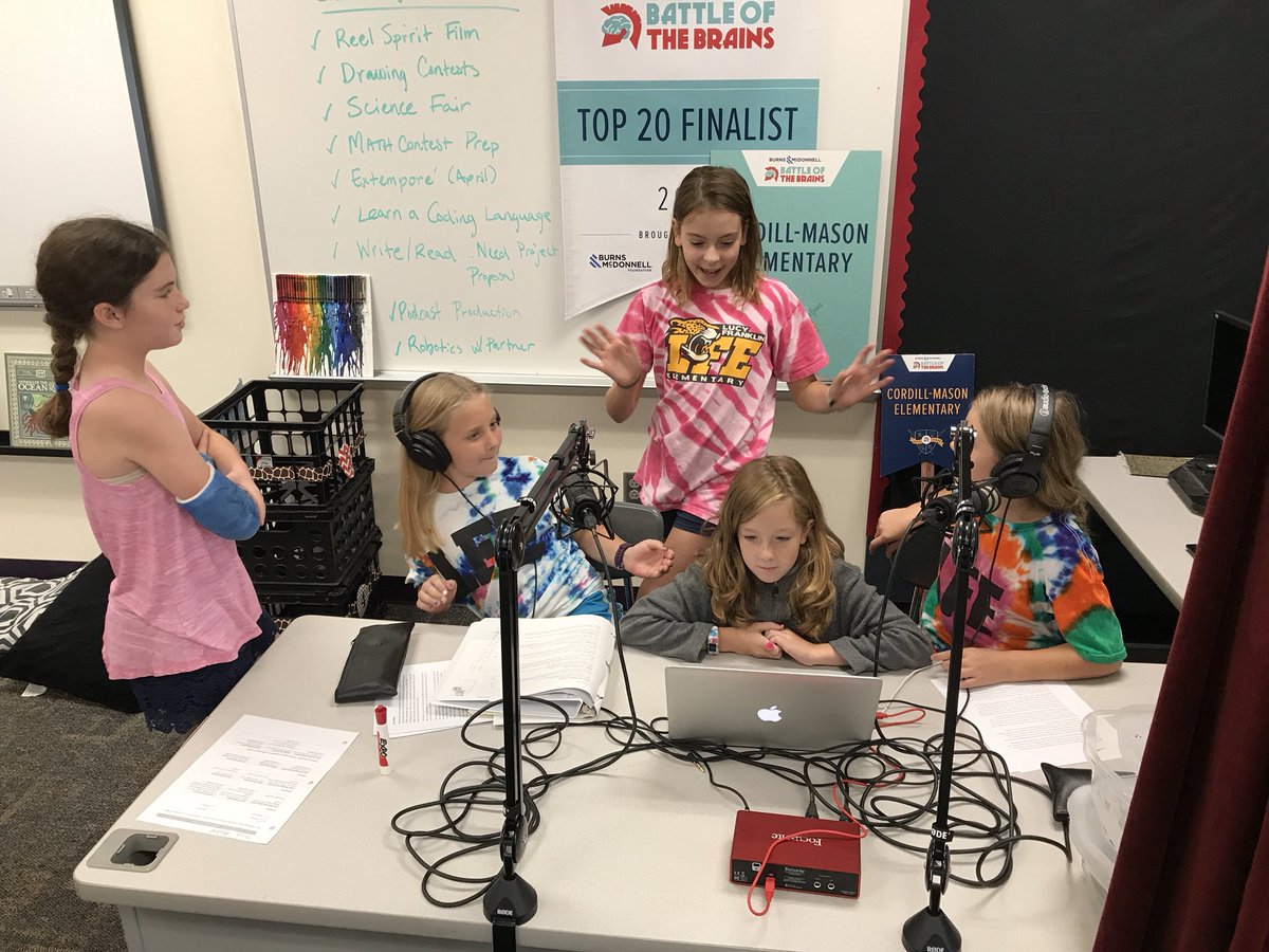 BSSDStretch's tweet photo. These ladies are hosting a podcast they created called “Wonderful Wednesdays” - where they discuss lessons they have learned in Stretch #WeAreBSSD #choiceprojects https://t.co/uGAybNrTAW