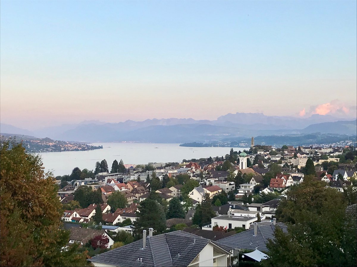 Schono schön da obe 😍 ⁦<a href="/GDInstitute/">G. Duttweiler Inst'</a>⁩ #tweetupzh