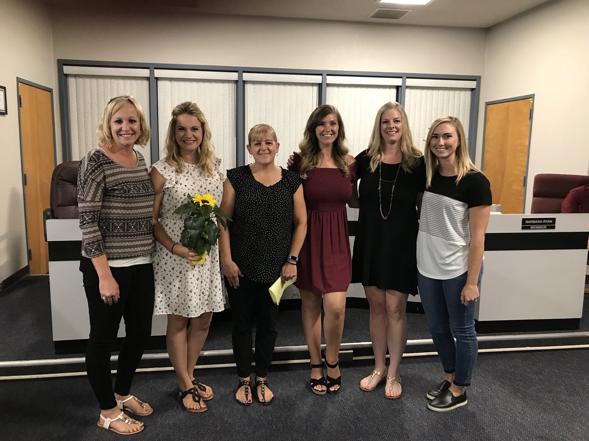 Congratulations to Mrs. Alex, Ms. Cartwright, Ms. Drogemeier, Mrs. Rawson, Mrs. Bodenstadt, and Mrs. Regan on receiving tenure! 
<a href="/SSDKristin/">Kristin Baranski, Ed.D</a> <a href="/drsmpierce/">Dr. Stephanie Pierce</a> #HCimpact