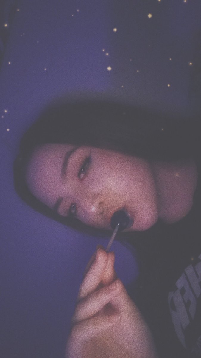 fragilesins's tweet photo. hi, i'm bi 🌸

 #validbisexuals https://t.co/1XKKEmmaKa