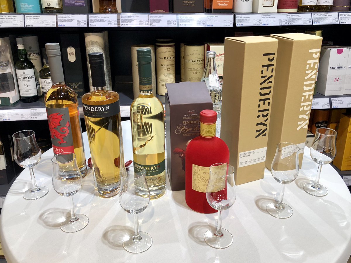 Das Lineup beim Penderyn Tasting mit Jim Murray #whiskyRW