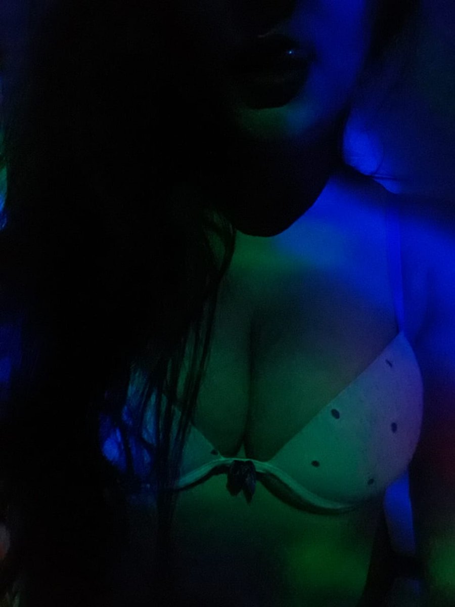 laisgpcps's tweet photo. Doidinha pra transar  gostoso só  chamar whats (19)992634753 😈😈 https://t.co/CeDgyBAV84