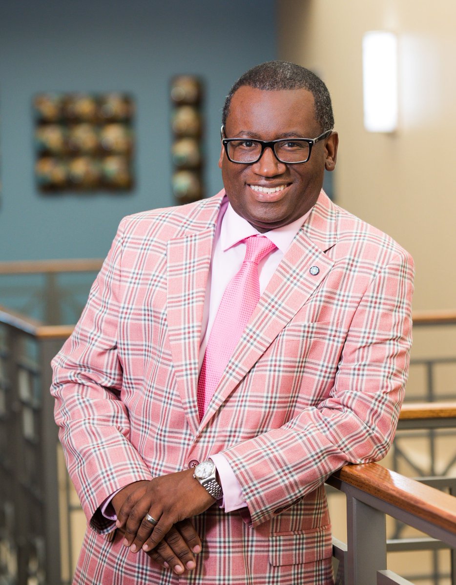 JeffHealthNJ's tweet photo. Our VP of Product Lines, Rob Davis strongly believes that no woman (or man) should have to face a #breastcancer diagnosis alone. That’s why he's our “Man in Pink” for this year’s #realmenwearpink campaign! Learn more: https://t.co/rRbI00avHG @AmericanCancer #RobRocksPink https://t.co/XR4Xzgmv2y