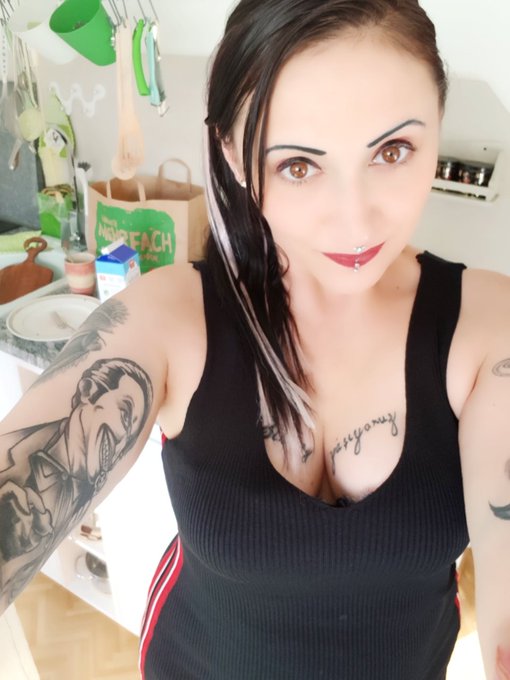 W&uuml;rde ab Montag zum ersten mal nach Chemnitz kommen f&uuml;r die ganze Woche f&uuml;r geile Termine! Wie findet<a href="/tag/bonitadesax"class="tags"><span>#bonitadesax</span></a><a href="/tag/spermaismylive"class="tags"><span>#spermaismylive</span></a><a href="/tag/geileficksahne"class="tags"><span>#geileficksahne</span></a>